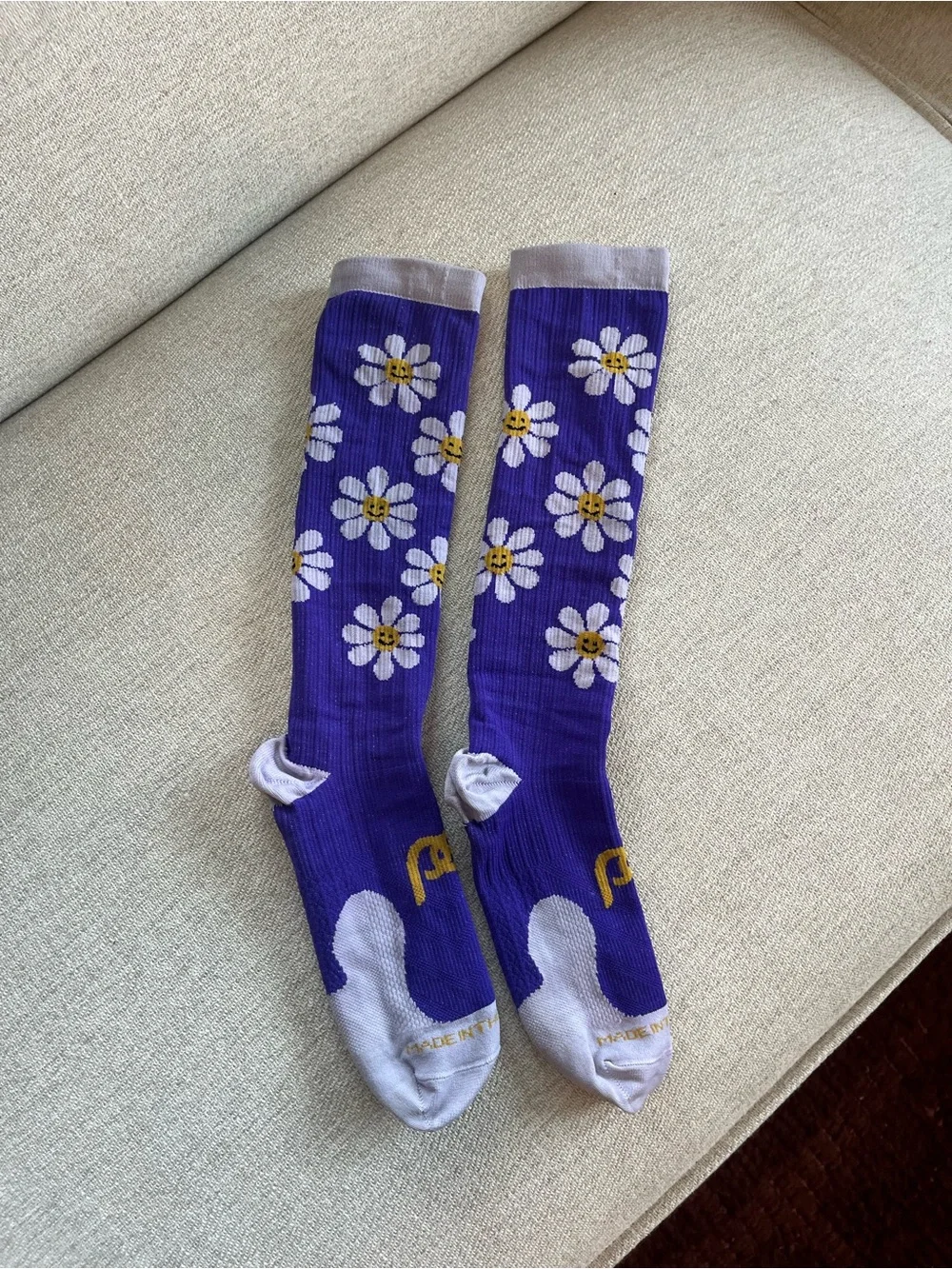 Purple Daisy Knee-High Compression Socks